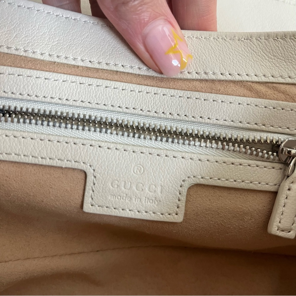 SOLD NEW Gucci White Aphrodite Small Leather Shoulder Bag - Picture 10 of 15